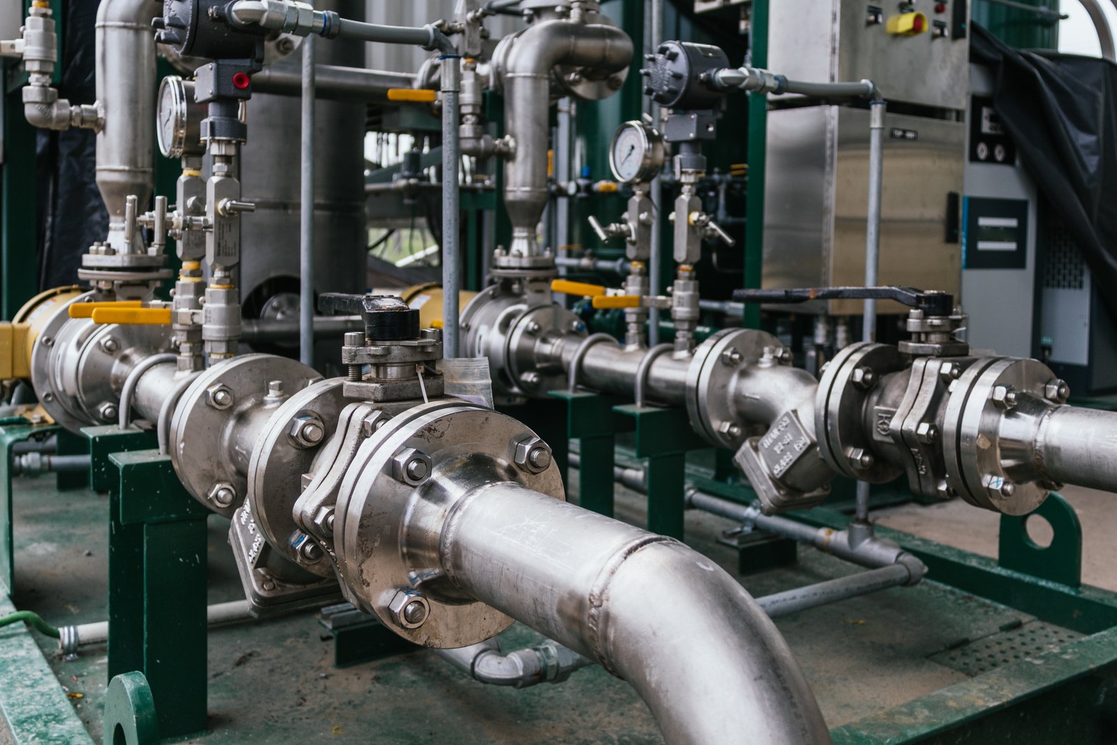 Industrial pump piping, valves and gauges